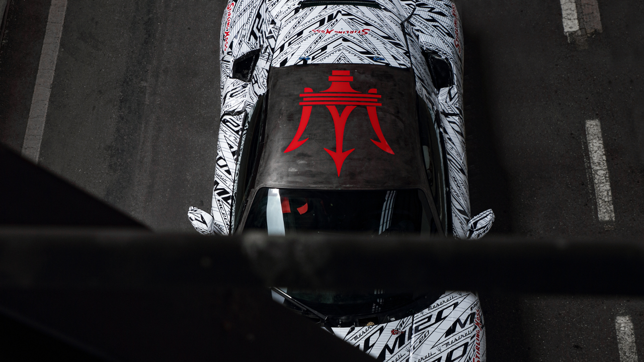 Maserati MC20 sir Stirling Moss
