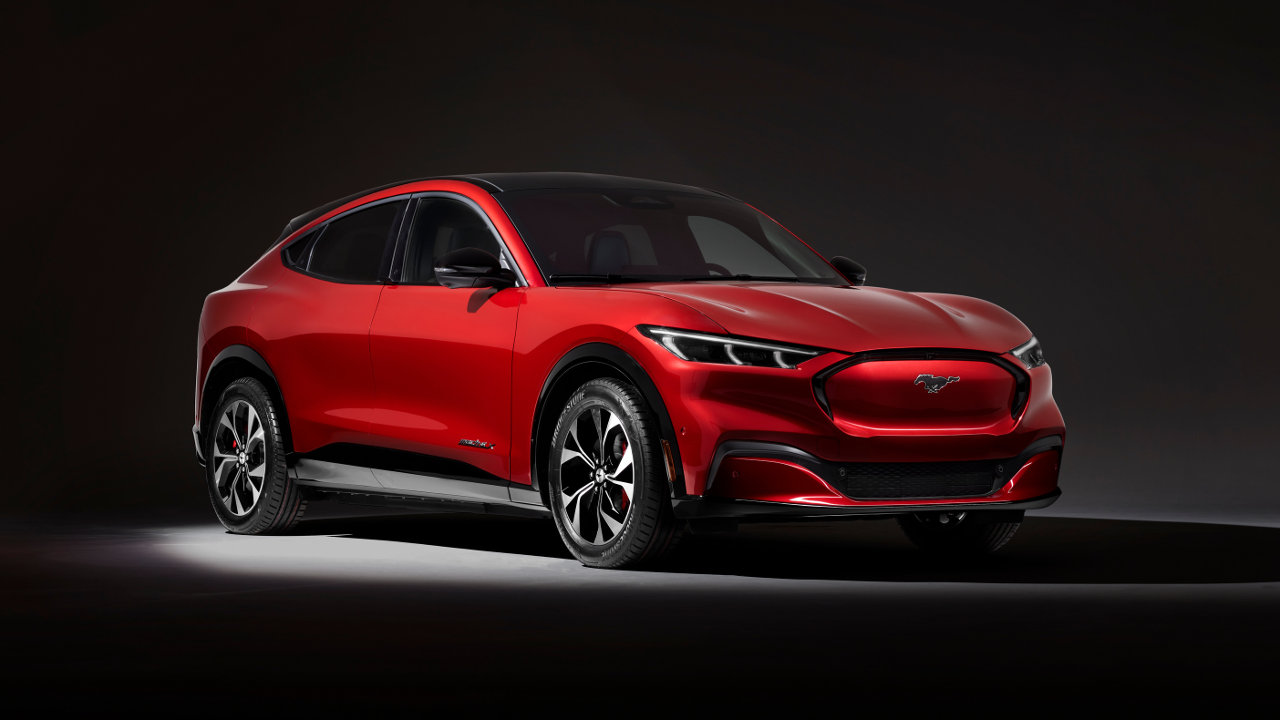 Ford Mustang Mach-E νέες εκδόσεις εξοπλισμού