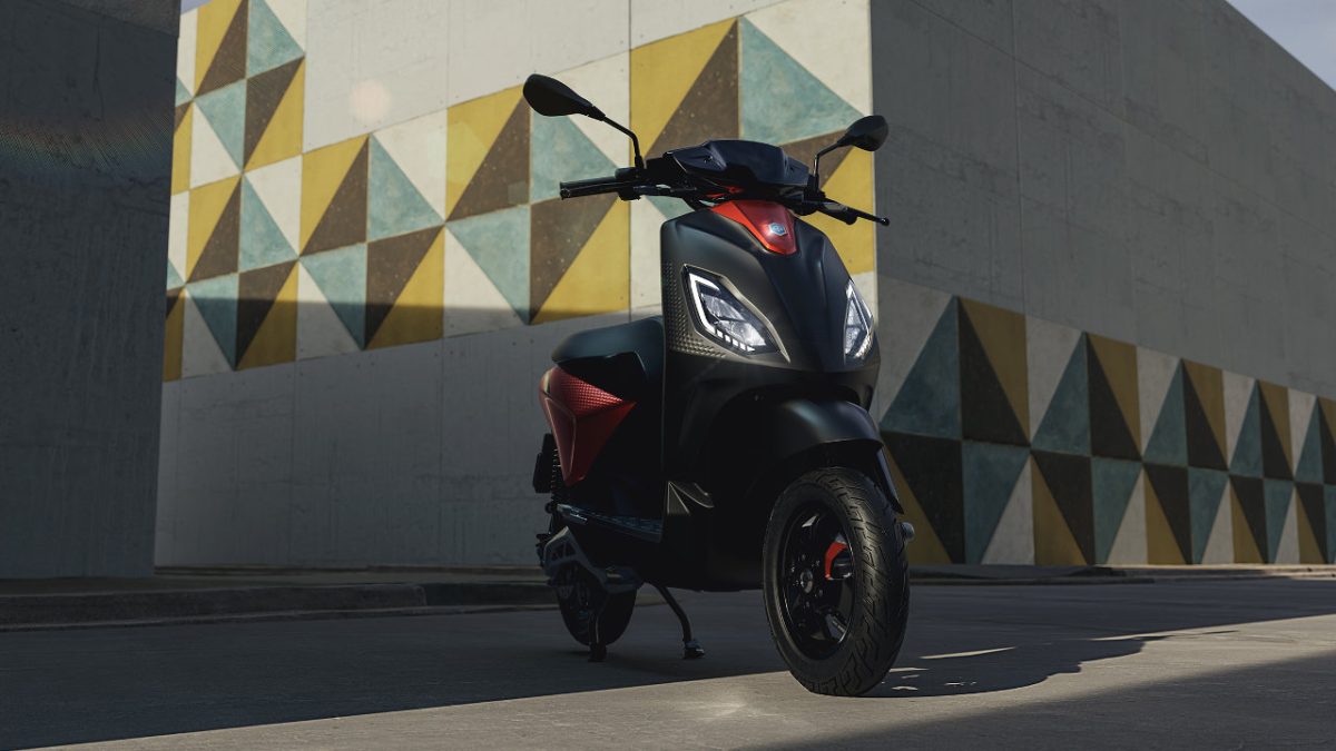 Νέο ισχυρότερο ηλεκτρικό scooter Piaggio 1