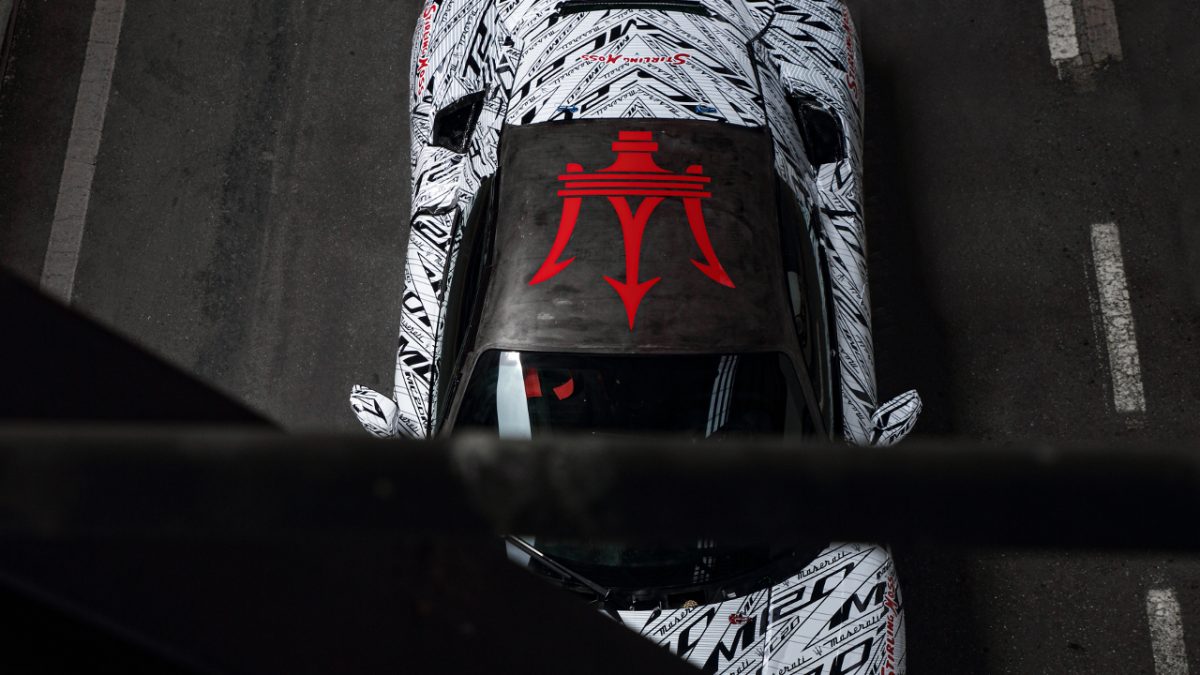 Maserati MC20 sir Stirling Moss