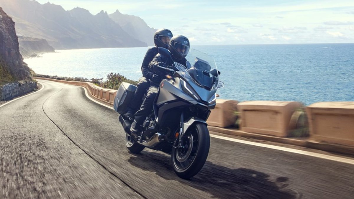 2022 HONDA NT1100
