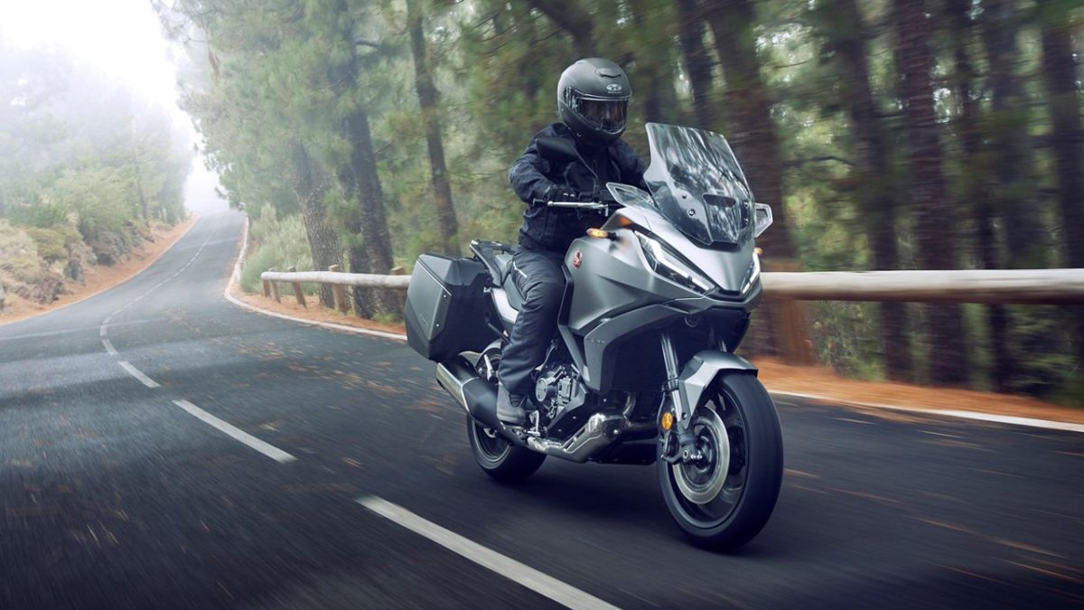 2022 HONDA NT1100