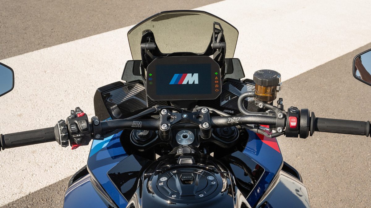 4new-bmw-m-1000-xr