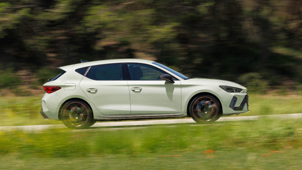 Cupra Leon PHEV 2025 προσφορά