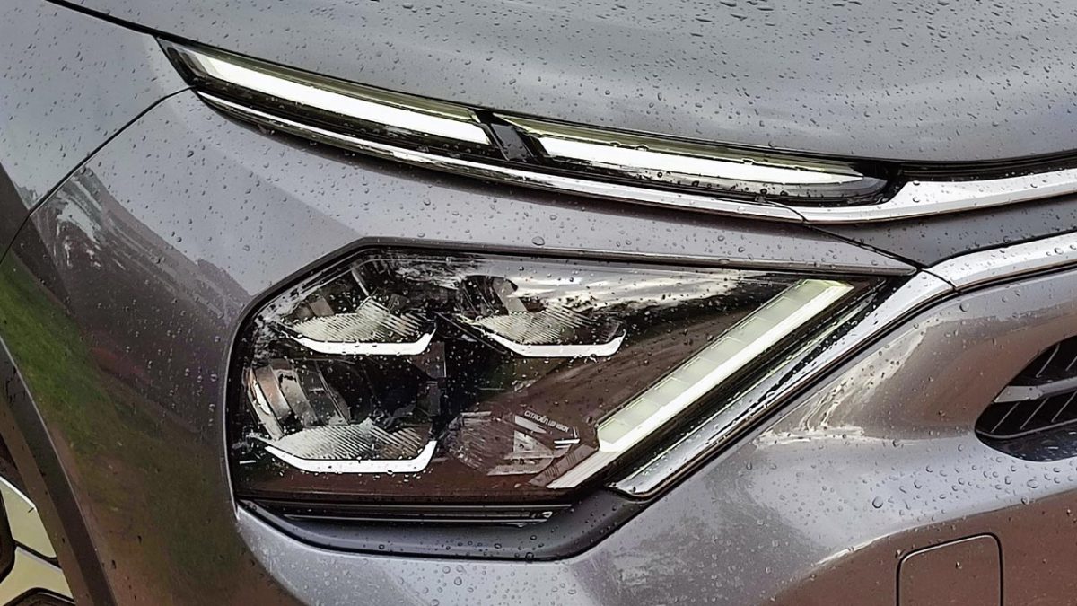 Citroen-C4_202415