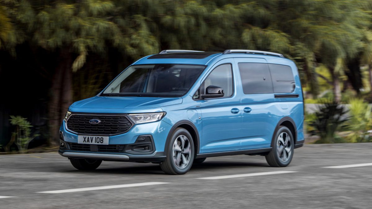 FORD TOURNEO CONNECT PHEV 2024