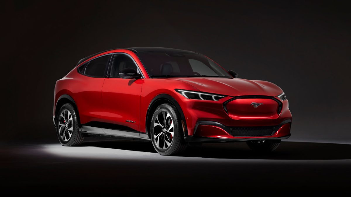 Ford Mustang Mach-E νέες εκδόσεις εξοπλισμού