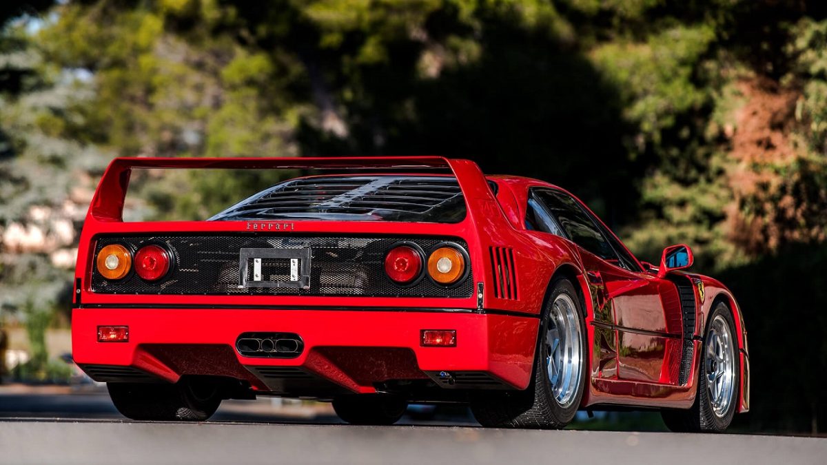 Ferrari-F40-1
