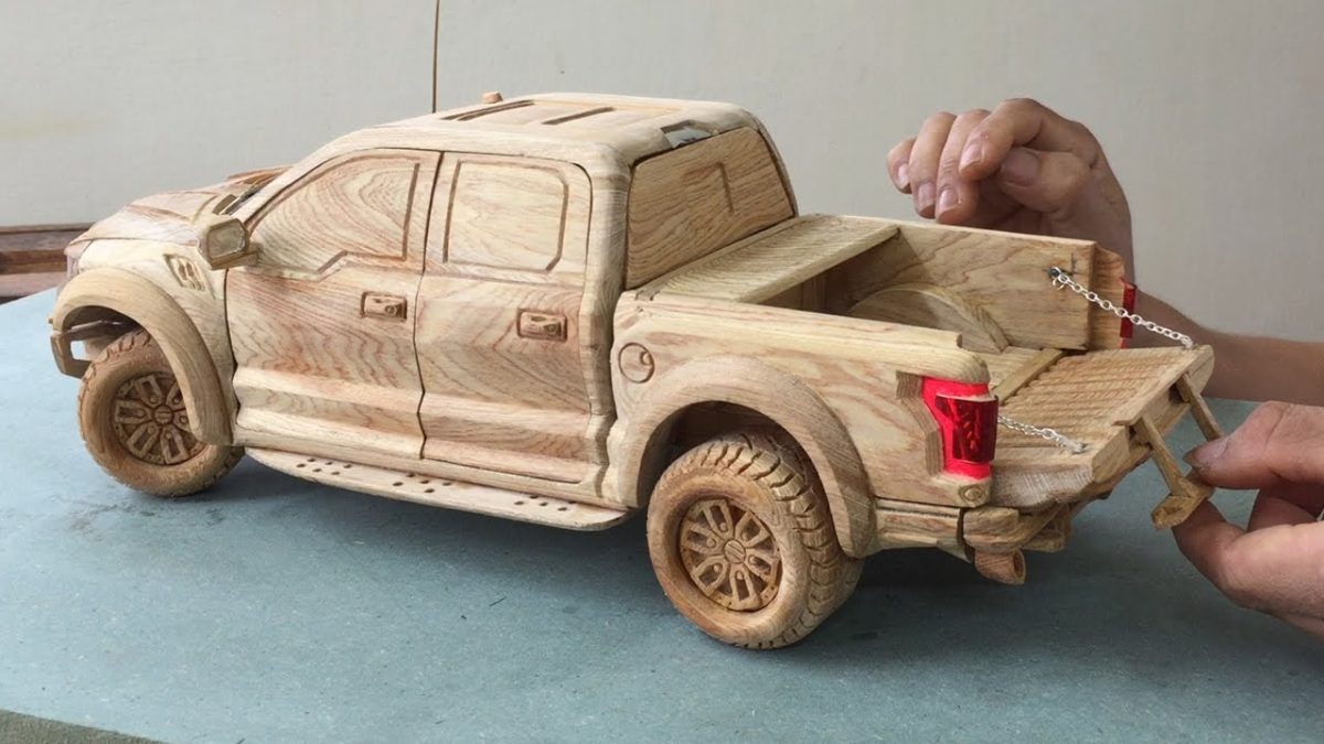 Ford-Raptor-Woodworking-art