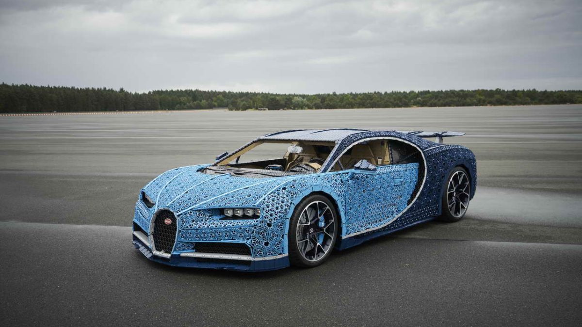 Lego_BugattiChiron31
