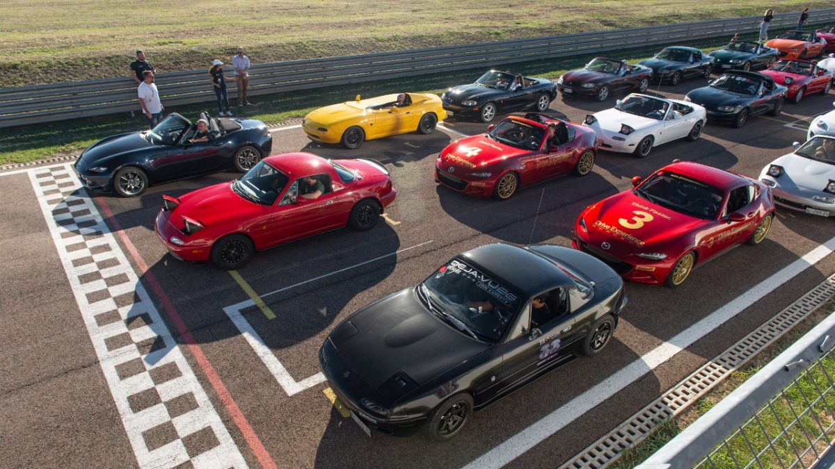 Mazda Mx-5 ρεκόρ Guinness 2022