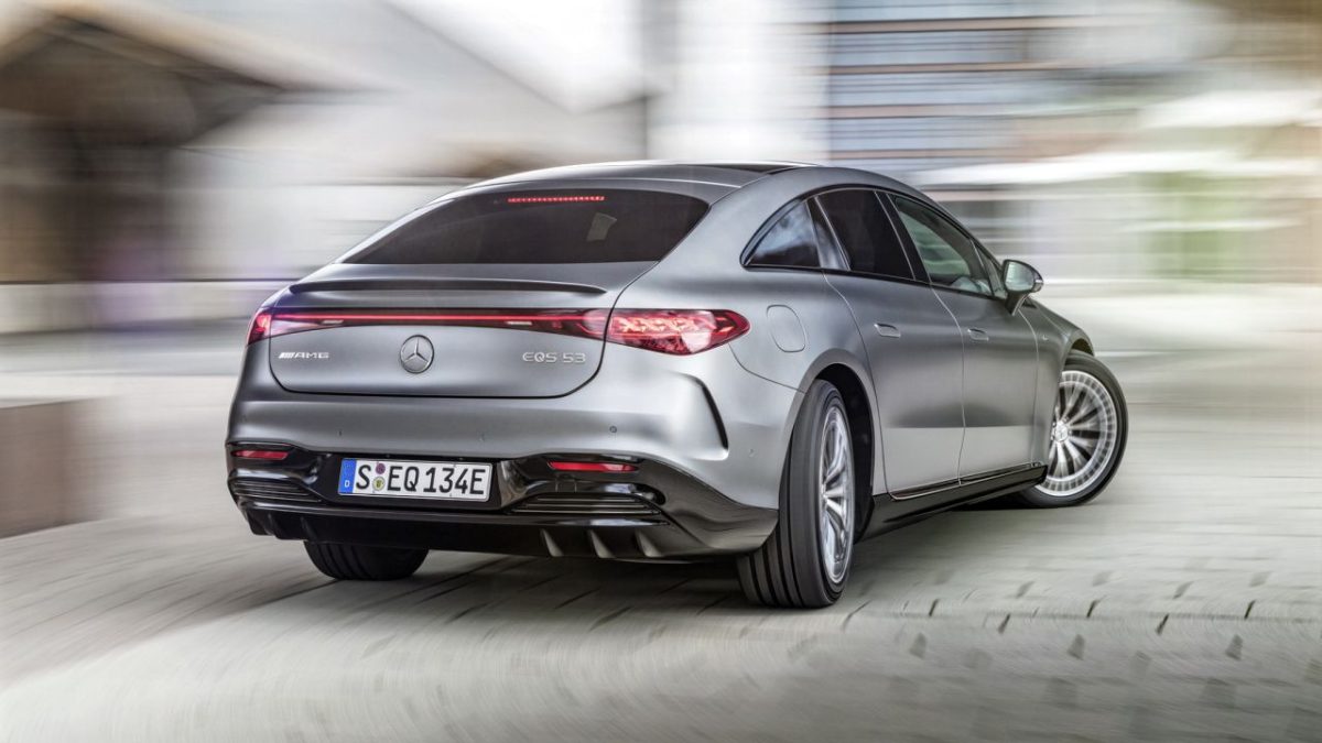 Mercedes-AMG-EQS-53-1