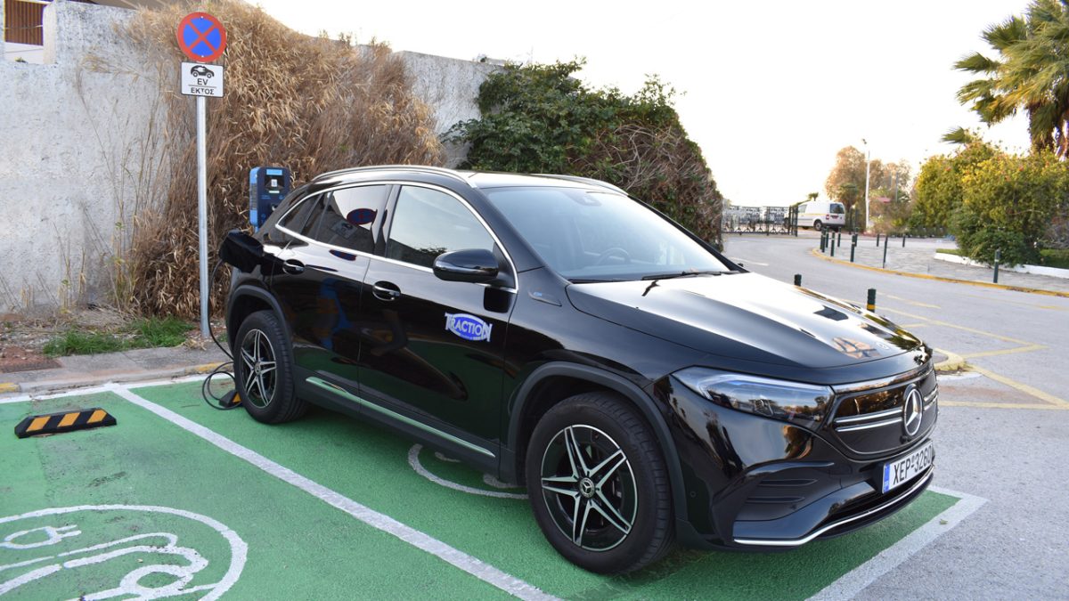 Mercedes-Benz-EQA-test-drive-(11)