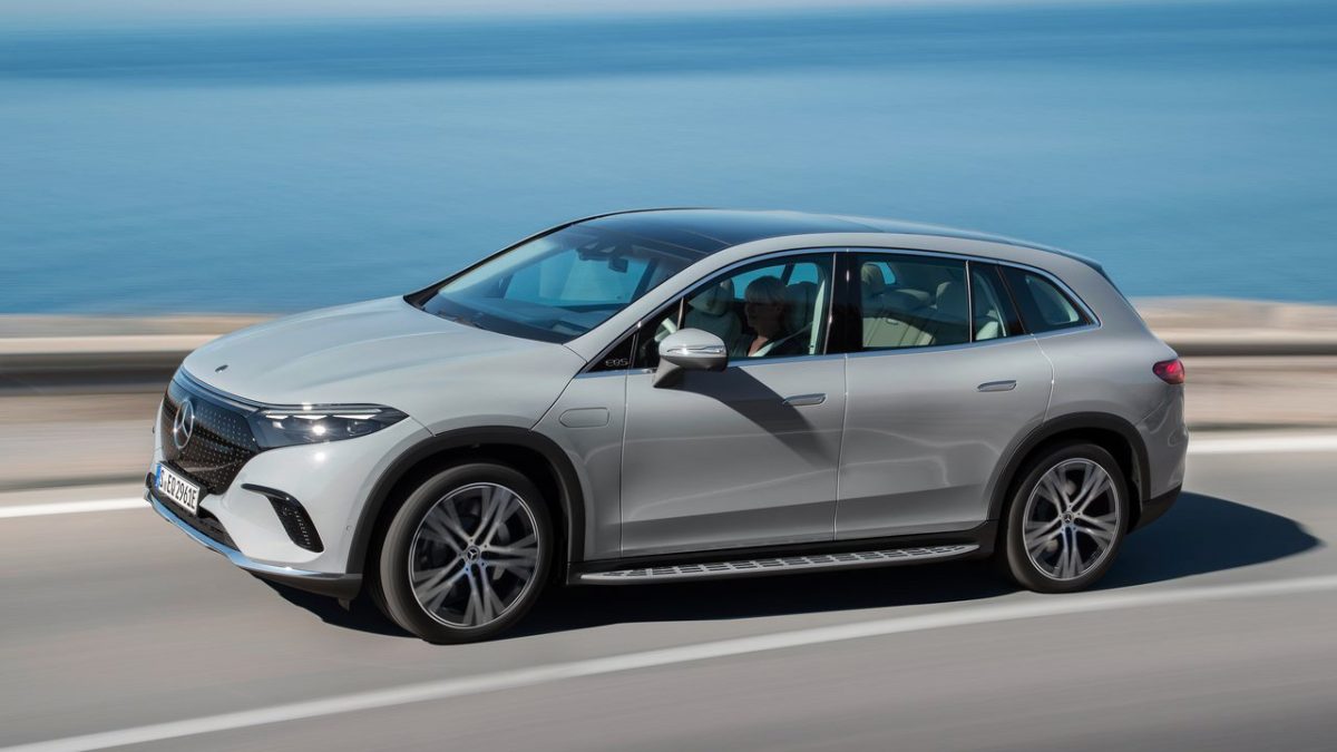 Mercedes EQS SUV