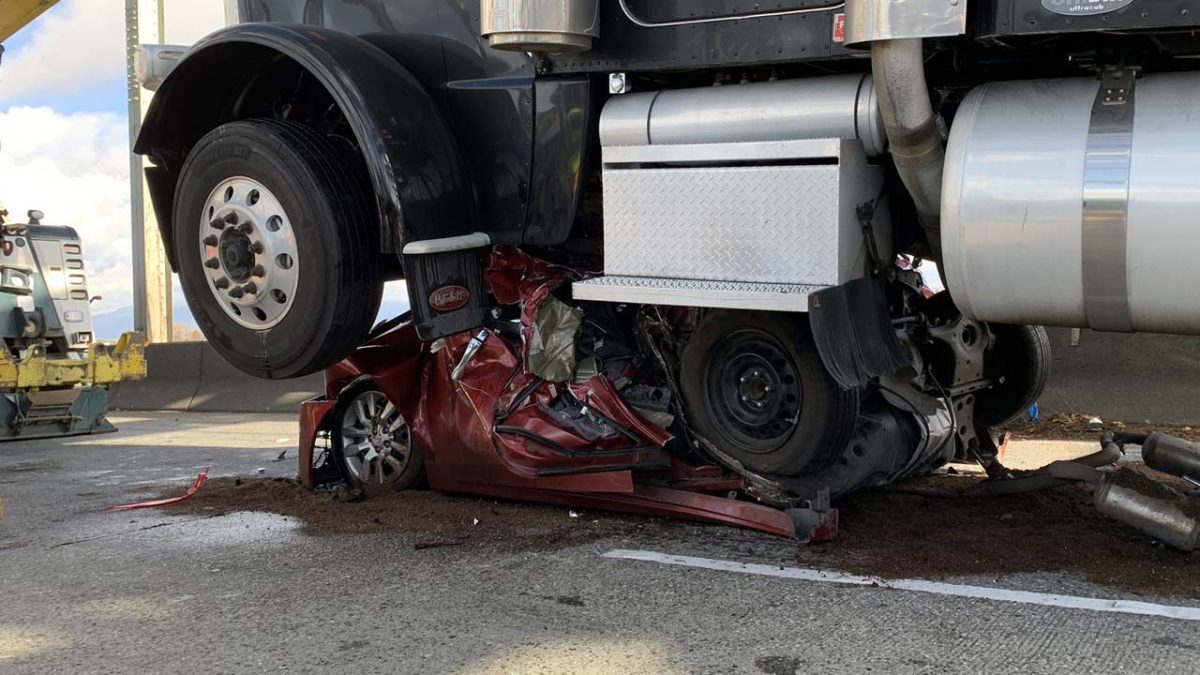 Nissan_altima_crash