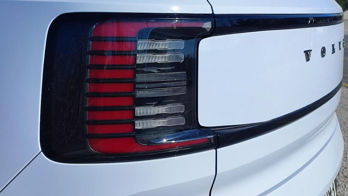 TEST_VOLVO_EX30_3