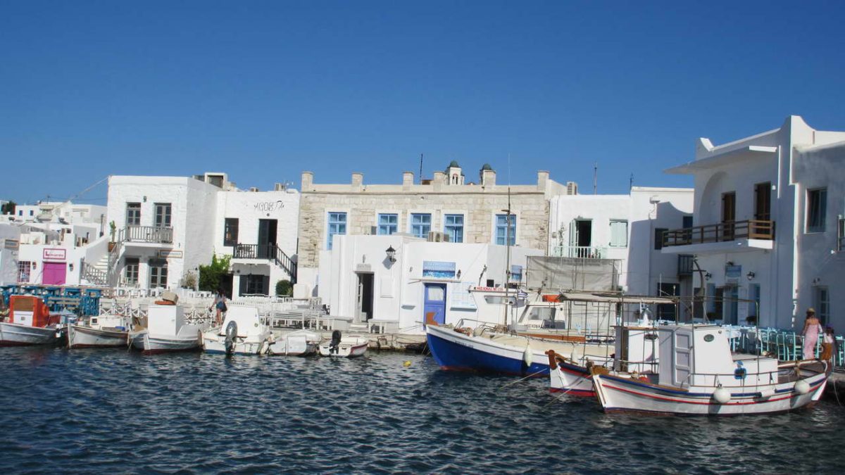 Travel_Paros01