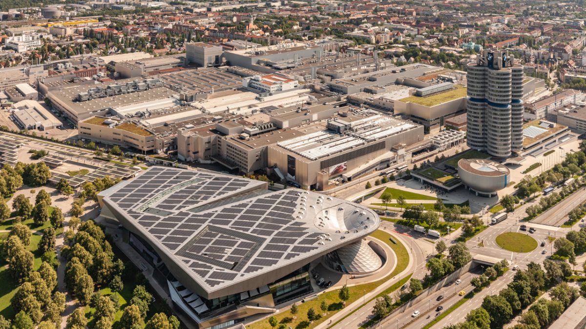 Εργοστάσιο BMW Μόναχο 100 χρόνια λειτουργίας 2022