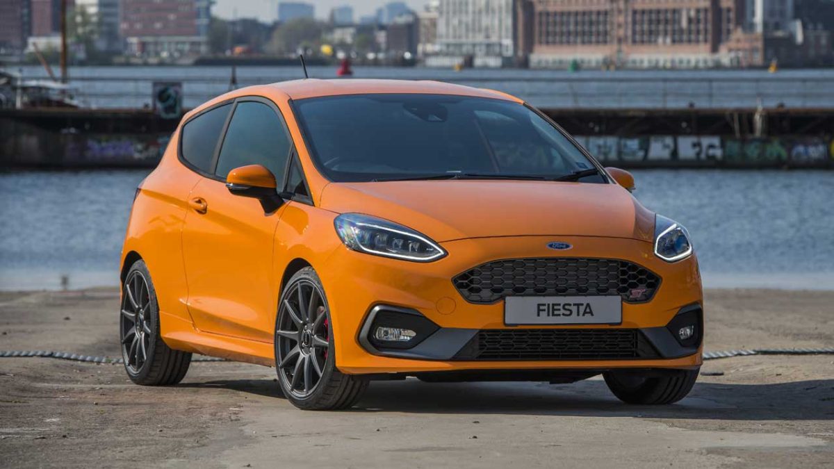 ford_fiesta_orange_4