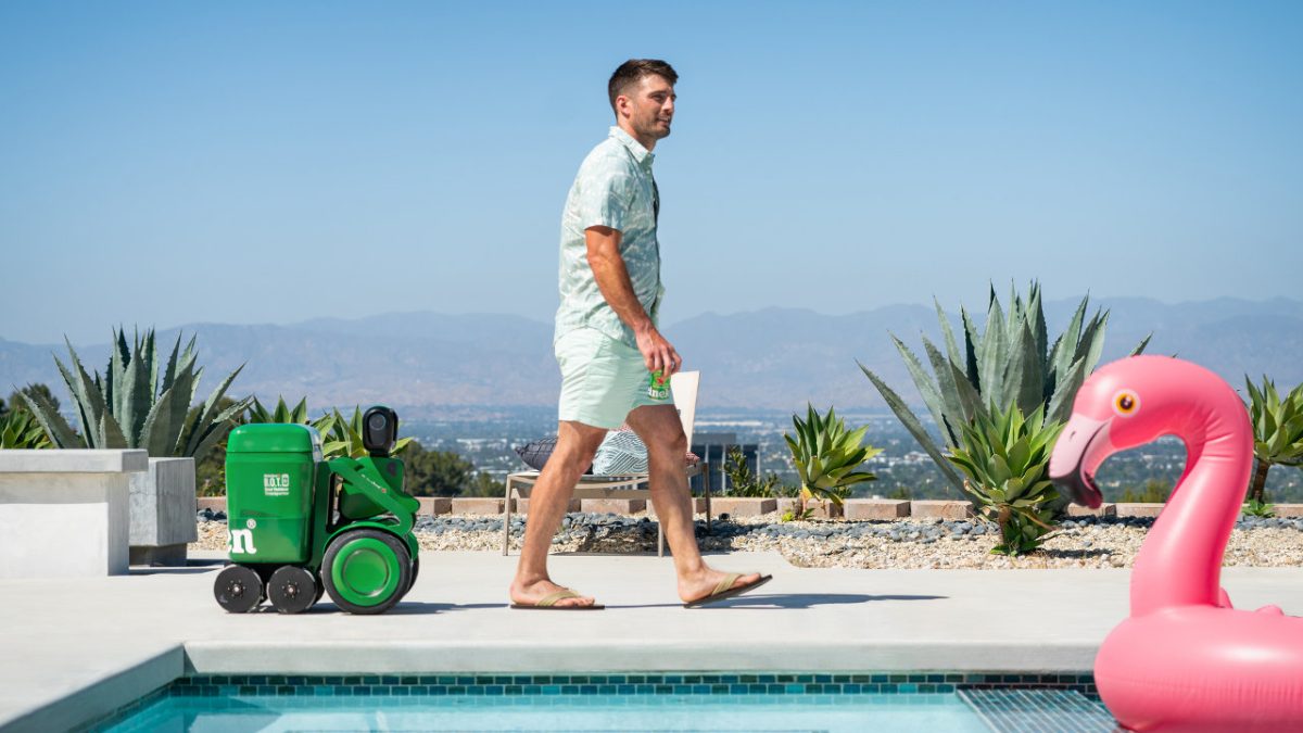 Heineken BOT 2021 αυτόνομο ψυγείο ρομπότ