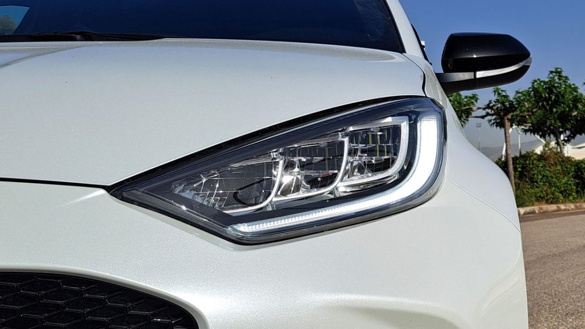 Mazda2 Hybrid