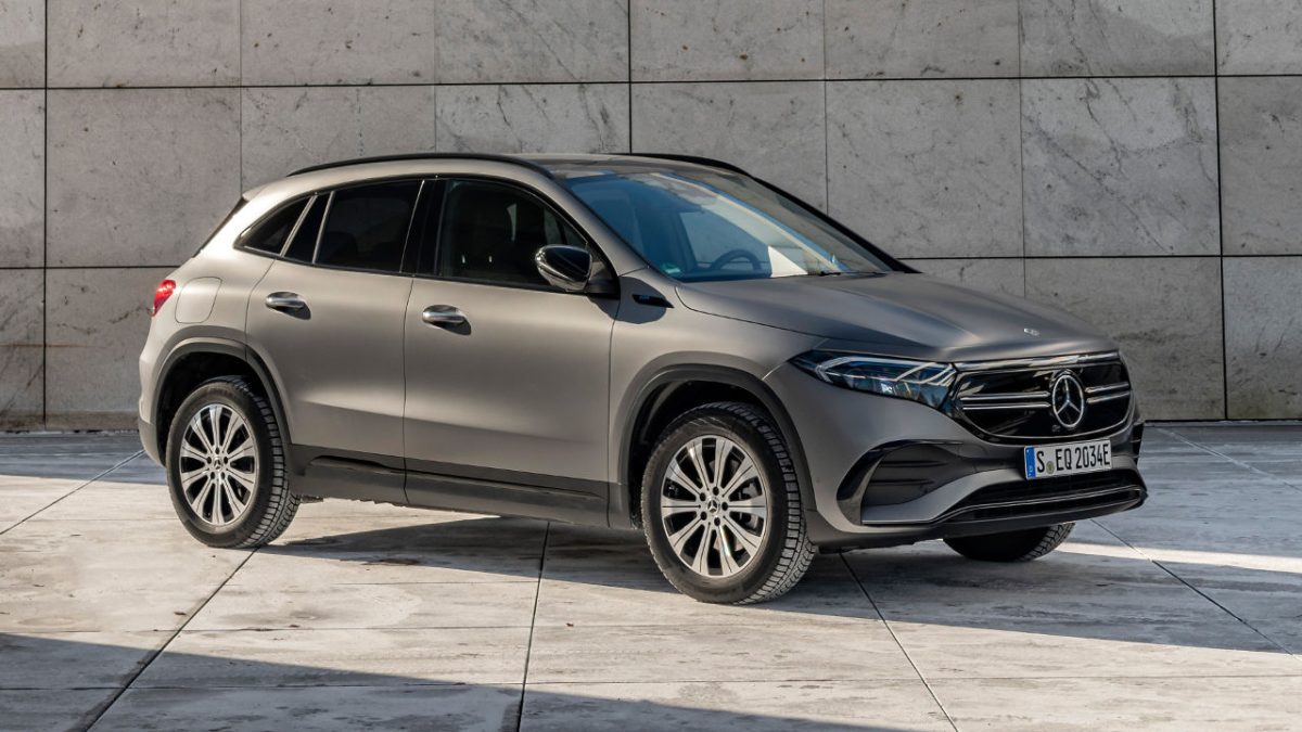 Νέα Mercedes EQA 300 4MATIC 2021