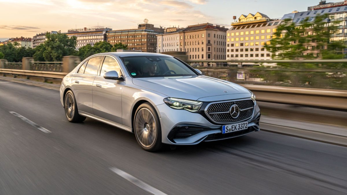 mercedes_eclass_20243