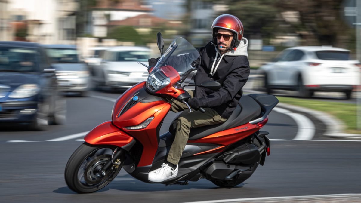 Piaggio Beverly 400 hpe προσφορά αντιπροσωπείας 2022