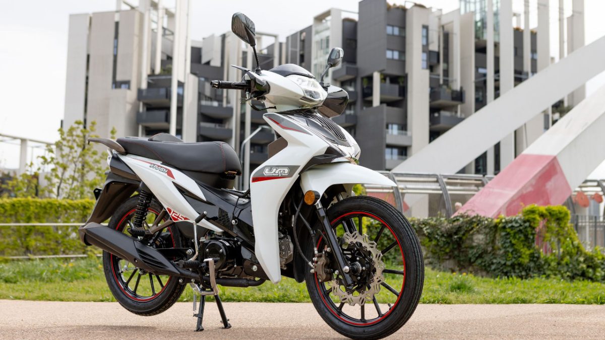 UM Flash 125 LZ νέα χαμηλότερη τιμή 2024