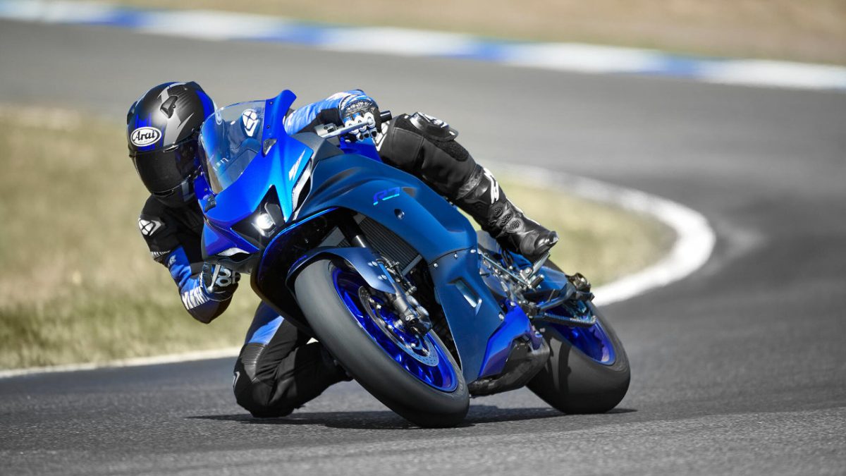 Yamaha R7 2021